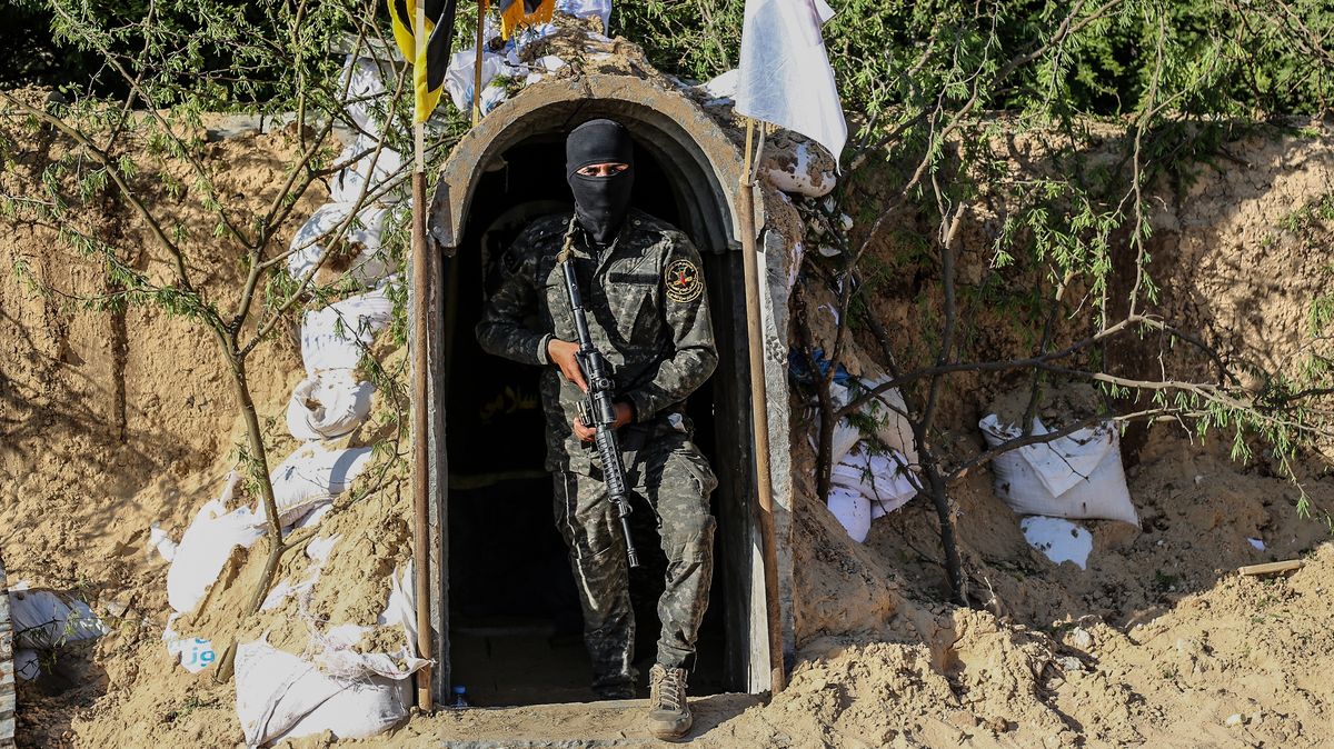 Izraelské dilema: Zaplavení tunelů zasáhne Hamás. Mohou tam ale být rukojmí